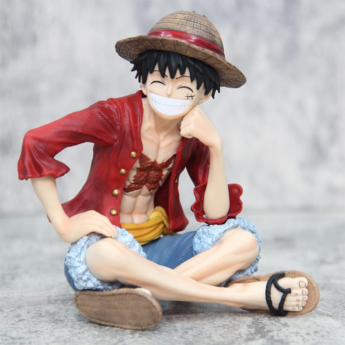 One Piece IU Sitting Straw Hat Luffy Hand Figure Smiling Face Holding Hand Ornament - Image 3