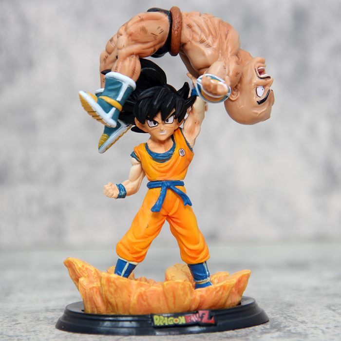 Dragon Ball WCF Super Saiyan Goku lifting Nappa model - Image 4